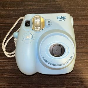 FUJIFILM INSTAX MINI 7S